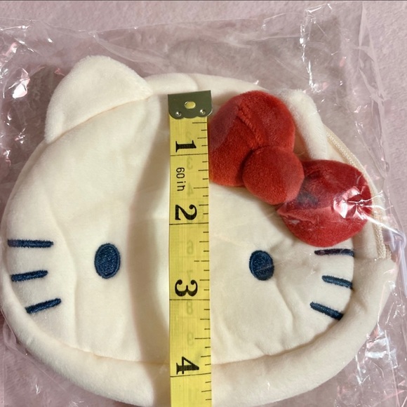 Hello Kitty Velour Round Face Pouch Bag - Picture 11 of 11